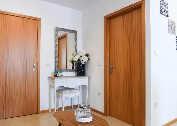 Neptune House Apartment *