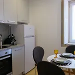 Neptune House Apartman Porto
